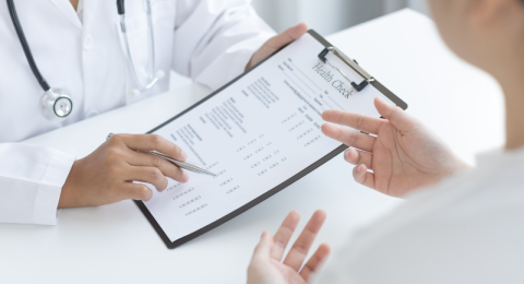 چک لیست پذیرش بیمار در آزمایشگاه تشخیص پزشکی